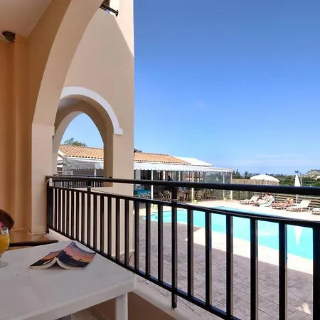 Makris Arillas Corfu 公寓式酒店