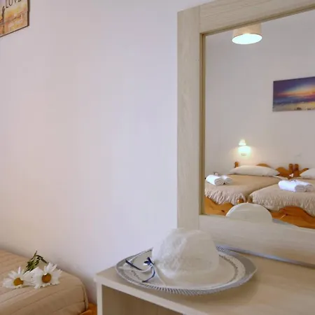 公寓式酒店 Makris Arillas Corfu 3*