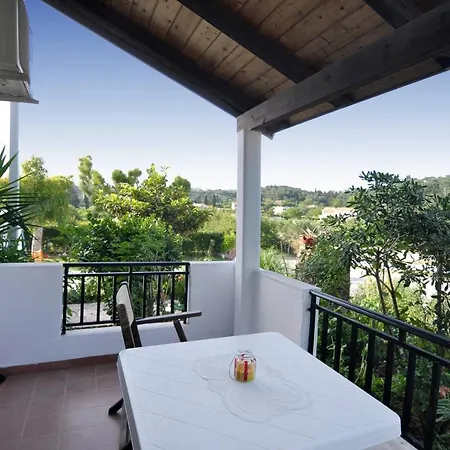 Makris Arillas Corfu 公寓式酒店